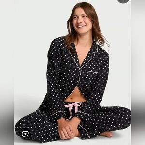 NWT Victoria's Secret Flannel Long Pajama Set